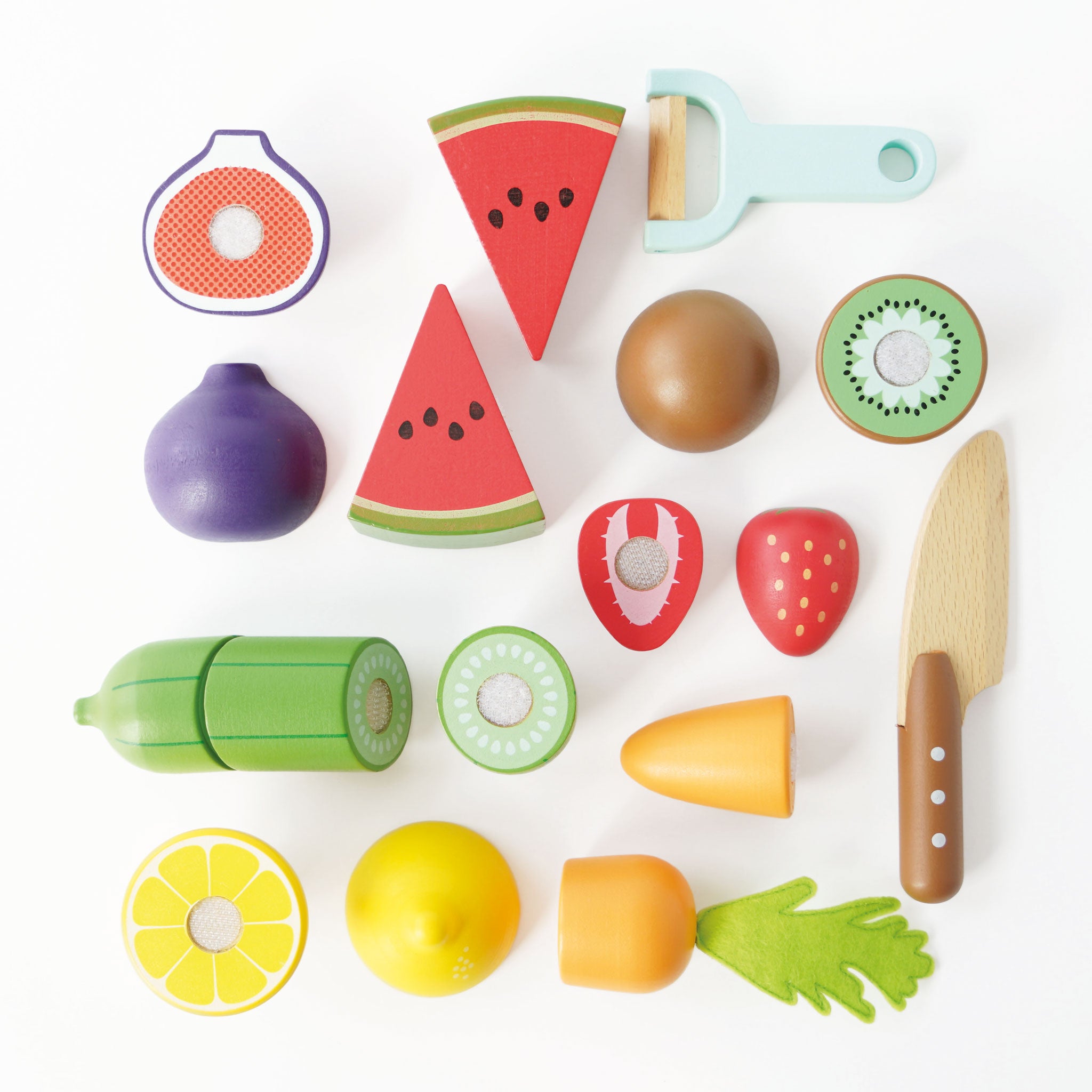 Wooden Chopping Board & Sliceable Play Food
